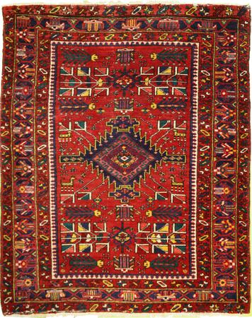Hand Made Wool Red Traditional Persian Rug 3'10" x 5'6"