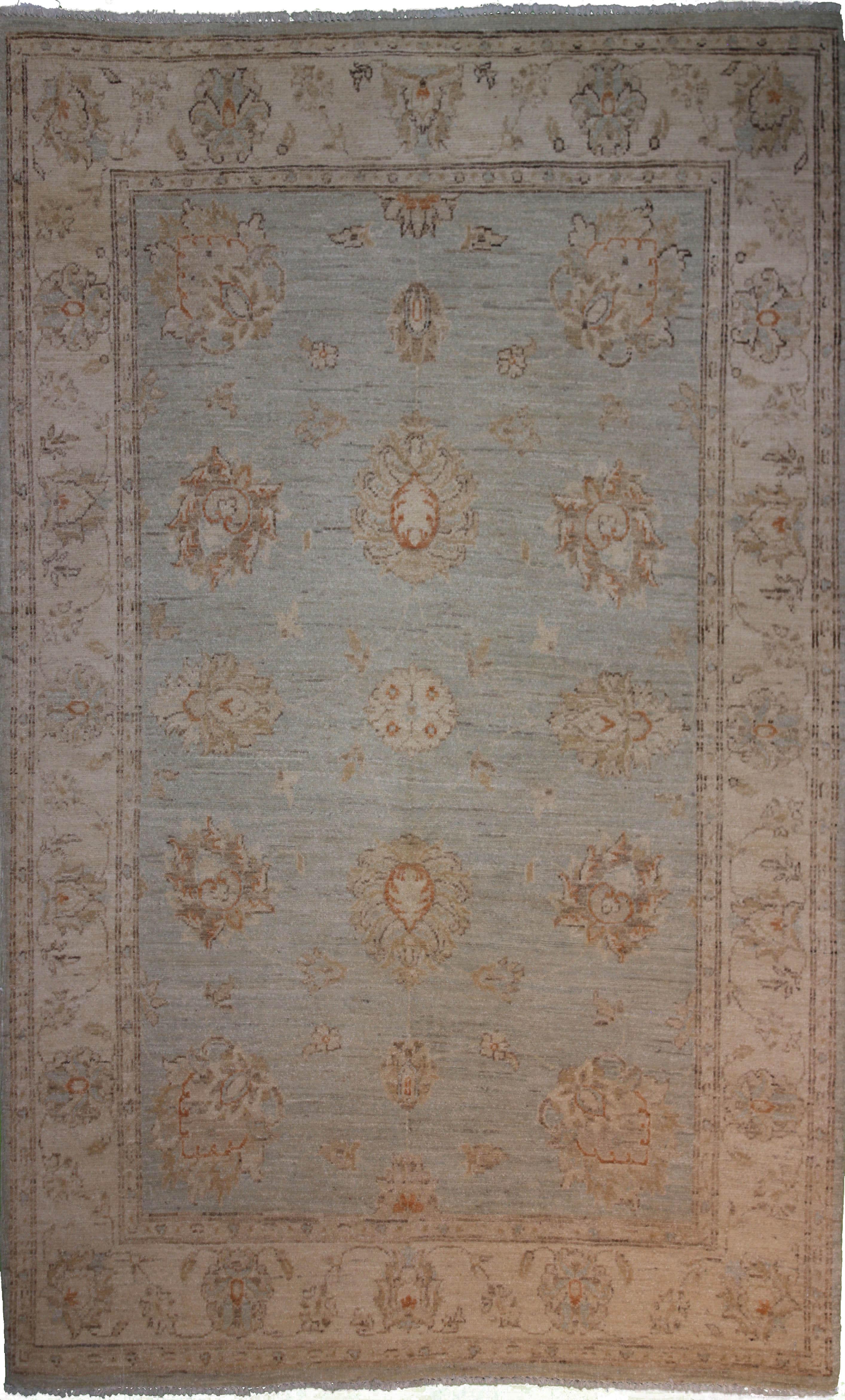 Hand Knotted Wool Grey Traditional Pakistan Rug 4' x 5'11"